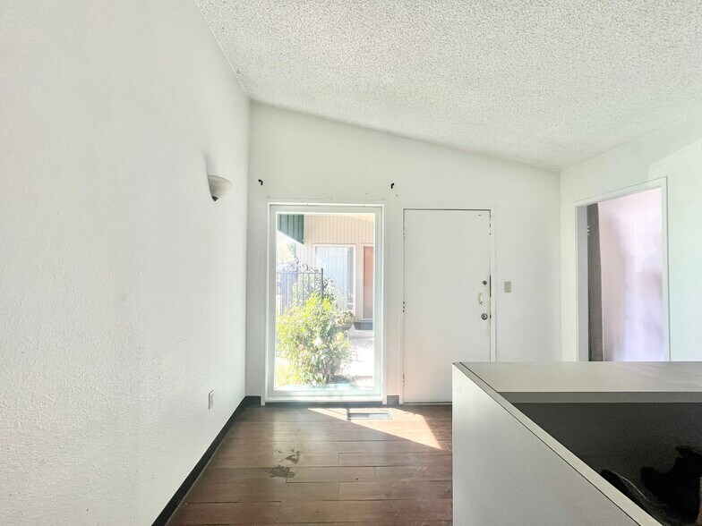 More Photos Of 8329 Fair Oaks Blvd, Carmichael Medical For Lease
