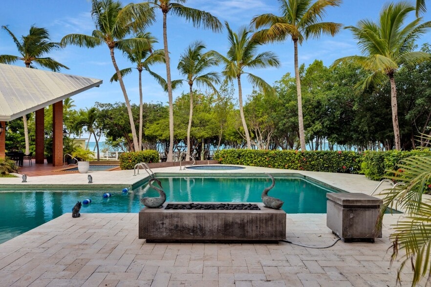 More Photos Of 97340-97360 Overseas Hwy, Key Largo Hotel For Sale