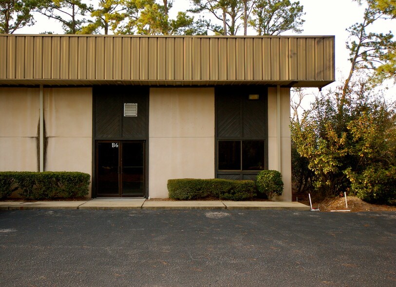 More Photos Of 386 Spanish Wells Rd, Hilton Head Research And Development For Sale