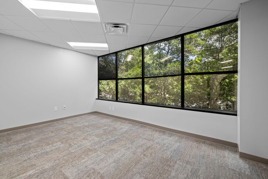 More Photos Of 900 Ridgefield Dr, Raleigh Office For Lease