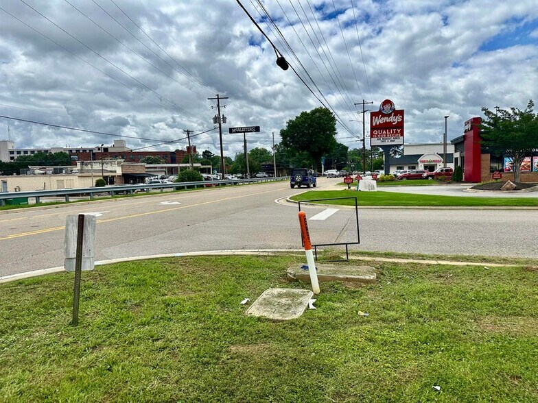 More Photos Of Exit 61, I-22, New Albany MS, New Albany Fast Food For Sale