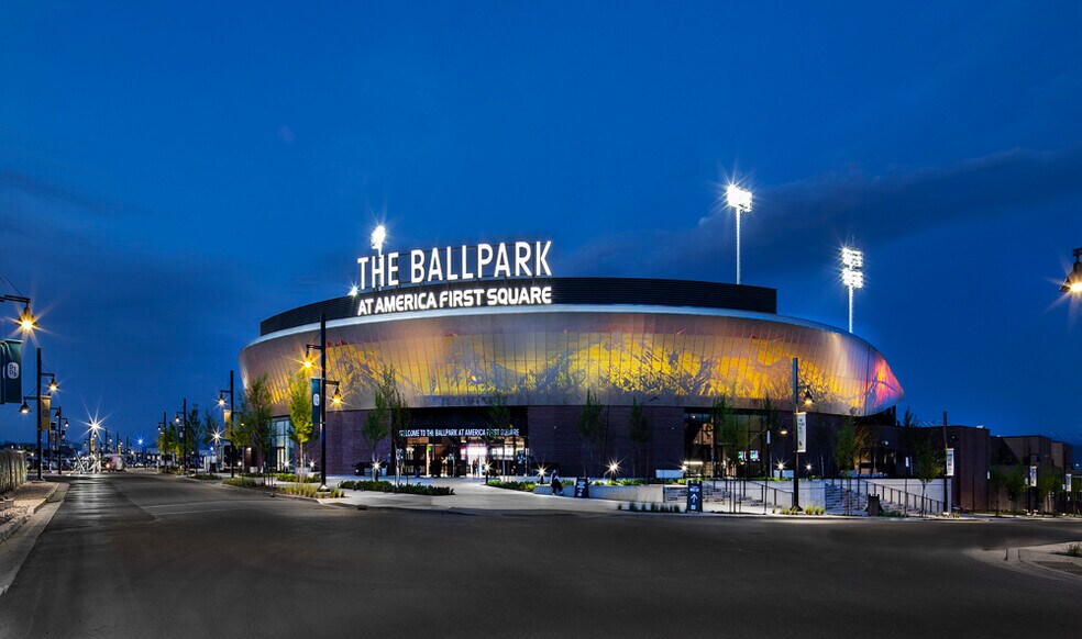 More Photos Of 5464 Center Field Dr, South Jordan Apartments For Lease