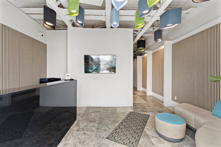 More Photos Of 4310 104 Ave NE, Calgary Storefront For Sale