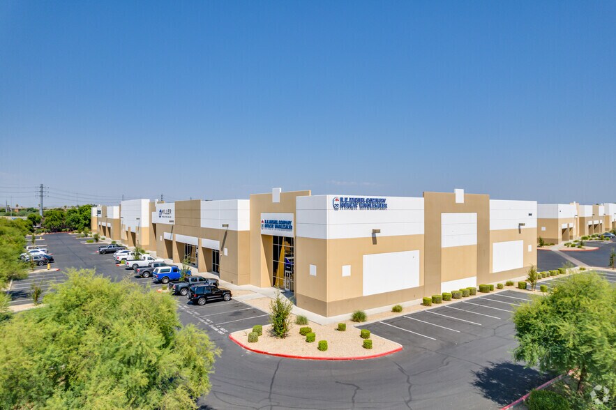 More Photos Of 8945 W Larkspur Dr, Peoria Warehouse For Lease