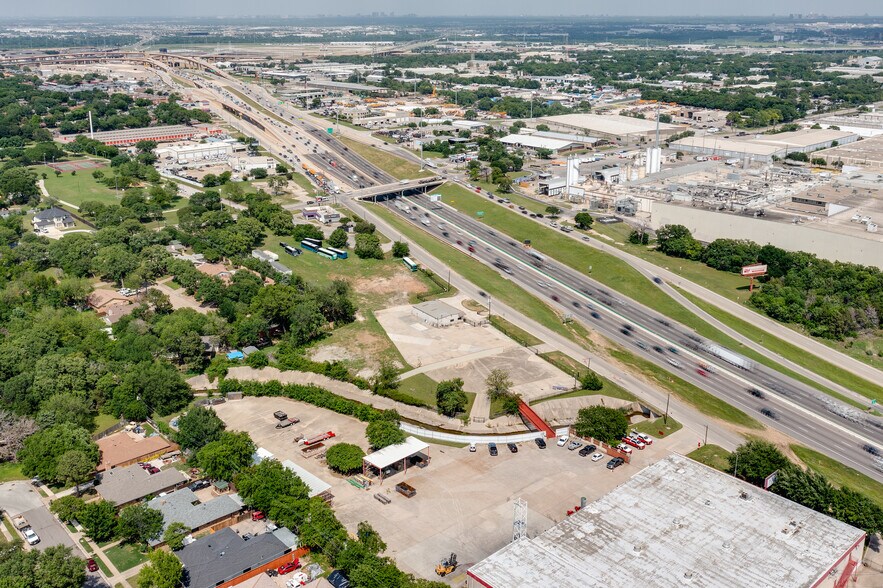 More Photos Of 801 N Walton Walker Hwy, Irving Warehouse For Lease