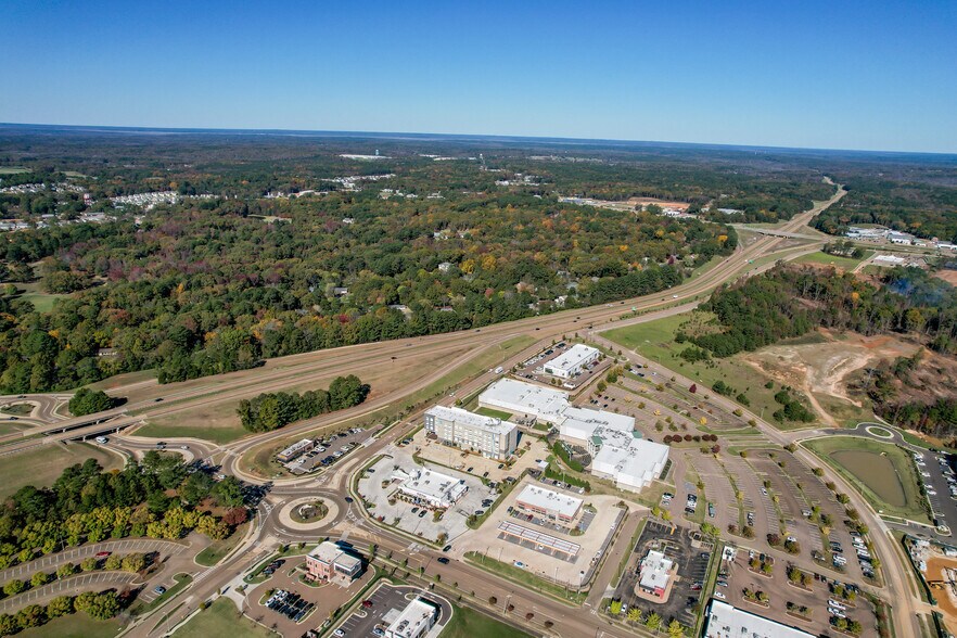 More Photos Of 404 Enterprise Dr, Oxford Medical For Sale