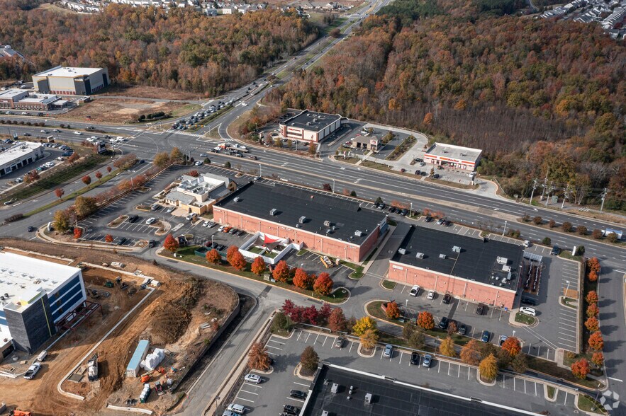 More Photos Of 10007 Patriot Hwy, Fredericksburg Storefront Retail Office For Lease