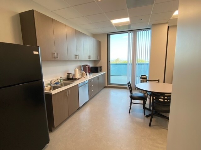 More Photos Of 1 Pointe Dr, Brea Office For Lease