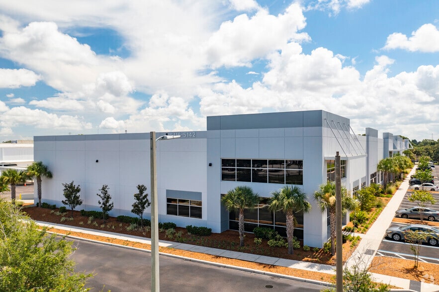 More Photos Of 5116-5142 Joanne Kearney Blvd, Tampa Distribution For Lease