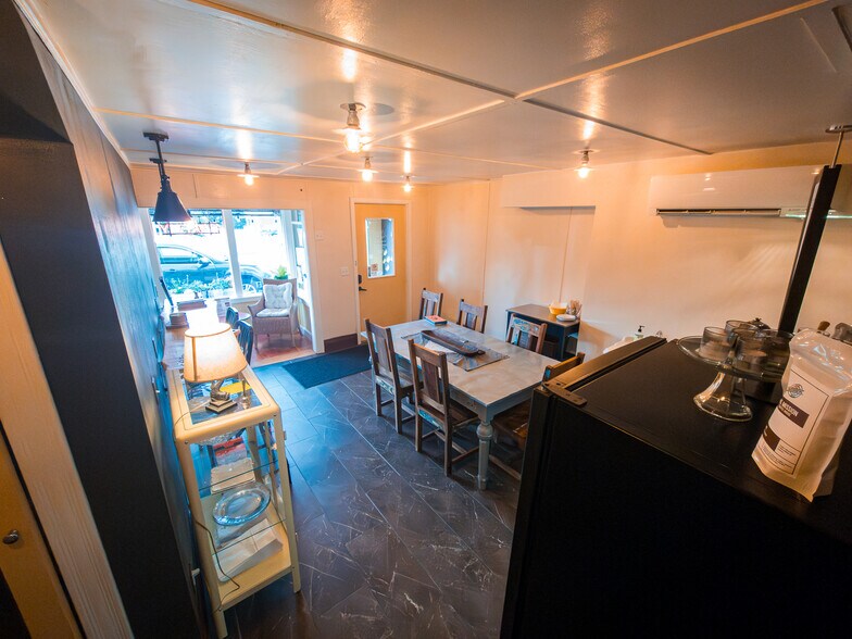 More Photos Of 127 N Main St, Amherst Storefront Retail Residential For Sale