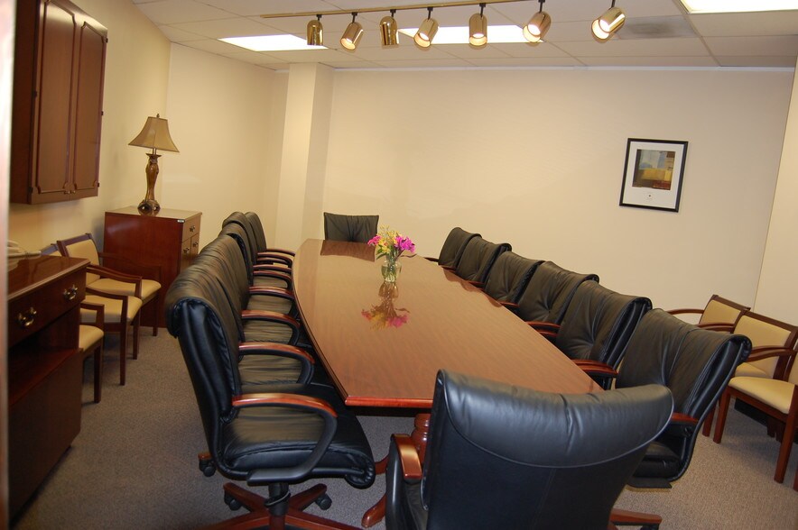 More Photos Of 810 Dutch Square Blvd, Columbia Office For Lease