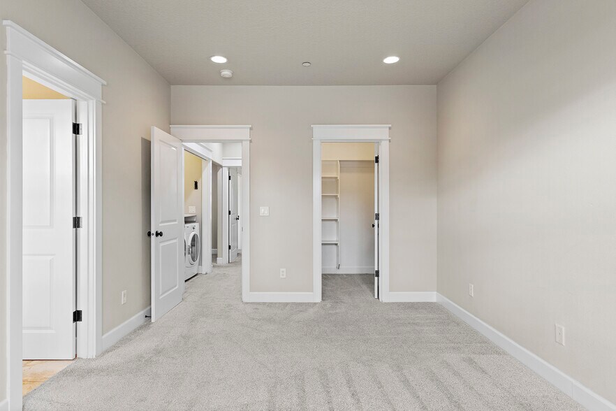 More Photos Of 9414 SE Causey Ave, Happy Valley Apartments For Sale