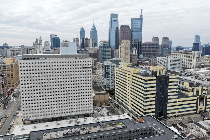 More Photos Of 513 N 15th St, Philadelphia Parking Garage For Sale