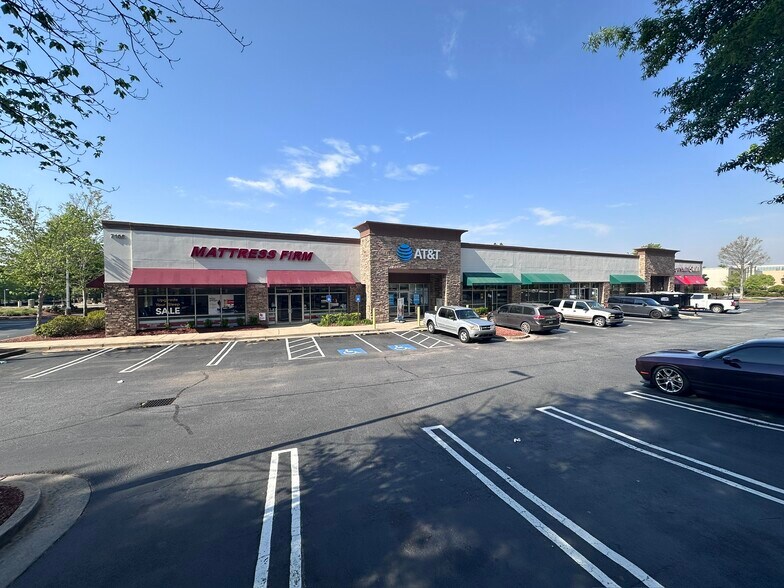 More Photos Of 7105 Stonecrest Pky, Lithonia Unknown For Lease