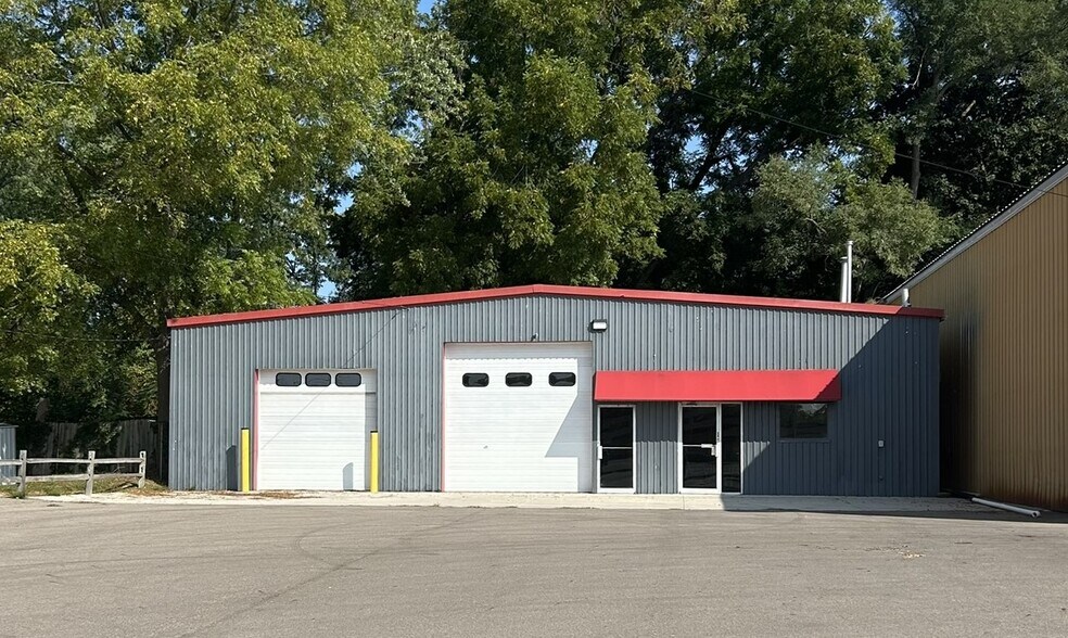 More Photos Of 3499 E Main St, Kalamazoo Auto Repair For Sale