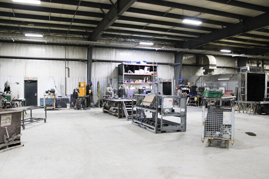 More Photos Of 895 W County Road 350 N, North Vernon Warehouse For Sale