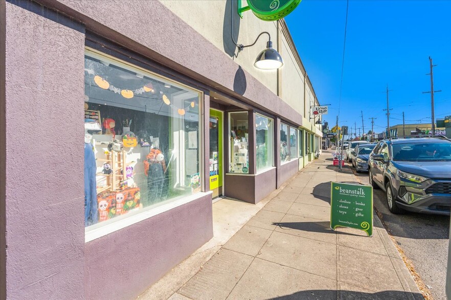 More Photos Of 8029-8037 SE Stark St, Portland Storefront Retail Office For Sale