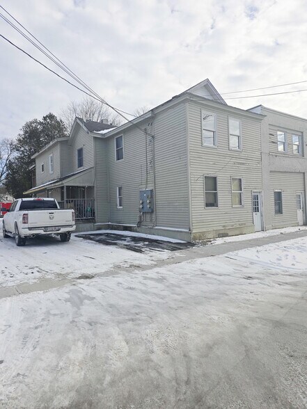 More Photos Of 48 Summer St, Rutland Apartments For Sale