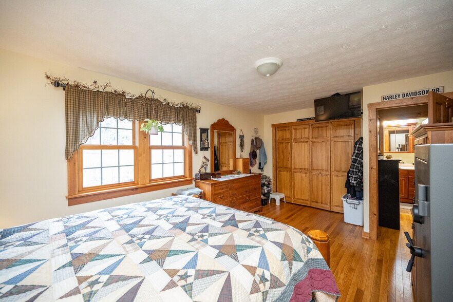 More Photos Of 17848 Garrett Hwy, Oakland Apartments For Sale
