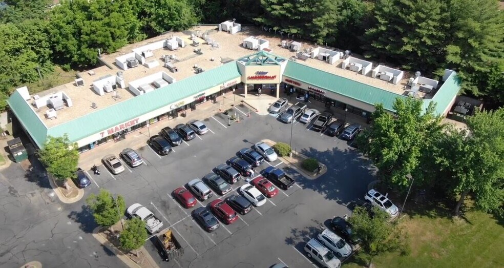 More Photos Of 7810 Lee Hwy, Falls Church Freestanding For Sale