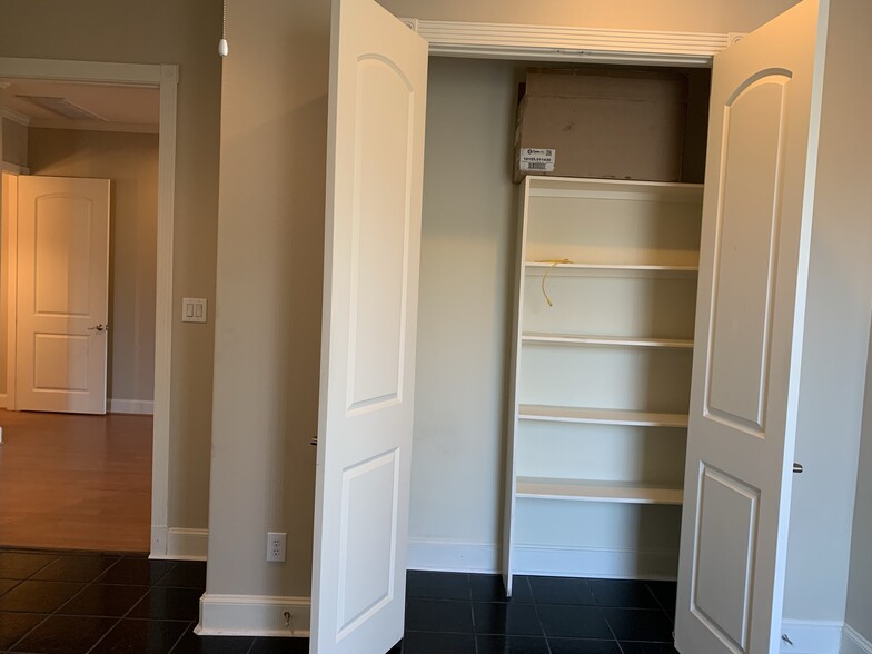 More Photos Of 13644 Breton Ridge St, Houston Medical For Sale