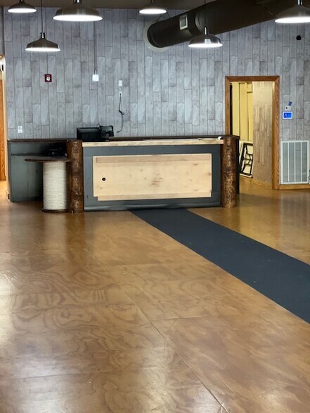 More Photos Of 1104 Broadway, Columbus Storefront For Lease