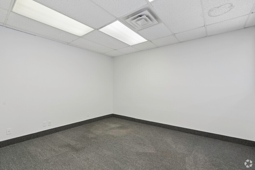 More Photos Of 2020 W McNab Rd, Fort Lauderdale Unknown For Lease