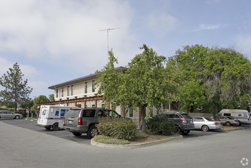 More Photos Of 920 Sunnyslope Rd, Hollister Medical For Sale