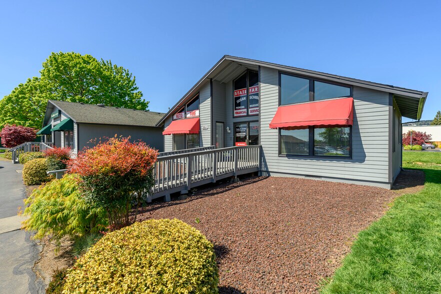 More Photos Of 2911 E Portland Rd, Newberg Office For Sale