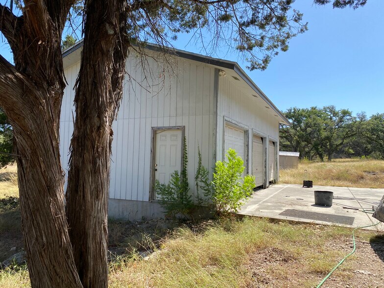 More Photos Of 5324 US Hwy 281, Spring Branch Land For Sale