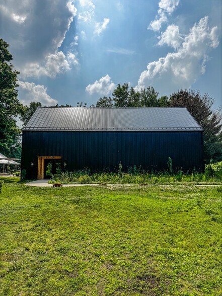 More Photos Of 58522 Farrand Rd, Colon Specialty For Sale