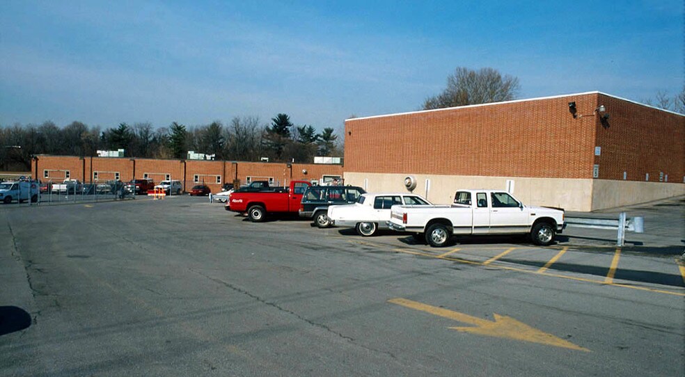 More Photos Of 469 E North St, Carlisle Industrial For Sale