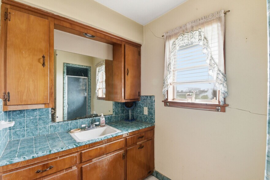 More Photos Of 1839 Henderson rd, Angleton Land For Sale