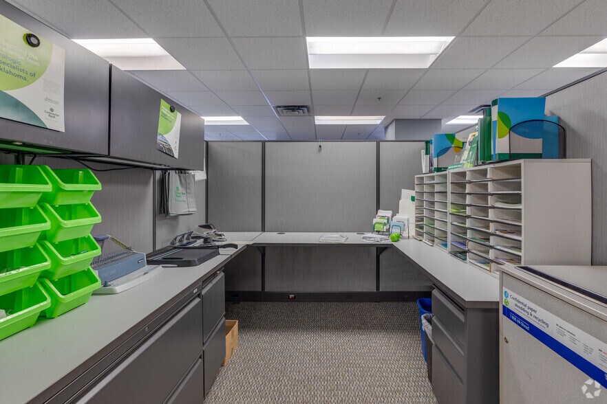 More Photos Of 5314 S Yale Ave, Tulsa Office For Lease