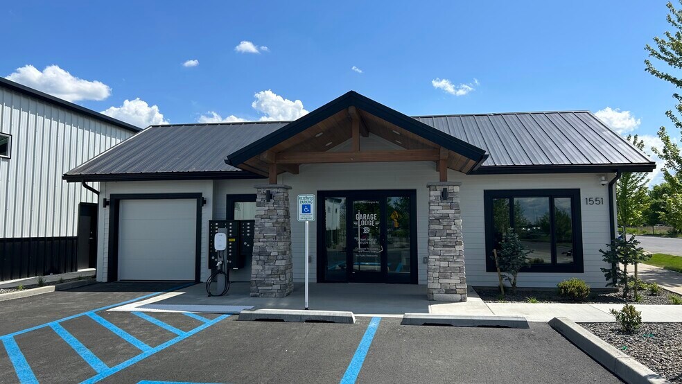 More Photos Of 1551 S Deer Heights Rd, Spokane Warehouse For Sale