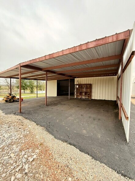 More Photos Of 6011 Highway 37, Tuttle Freestanding For Lease