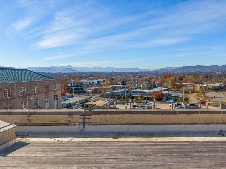 More Photos Of 14 O'Henry Ave, Asheville Loft Creative Space For Lease