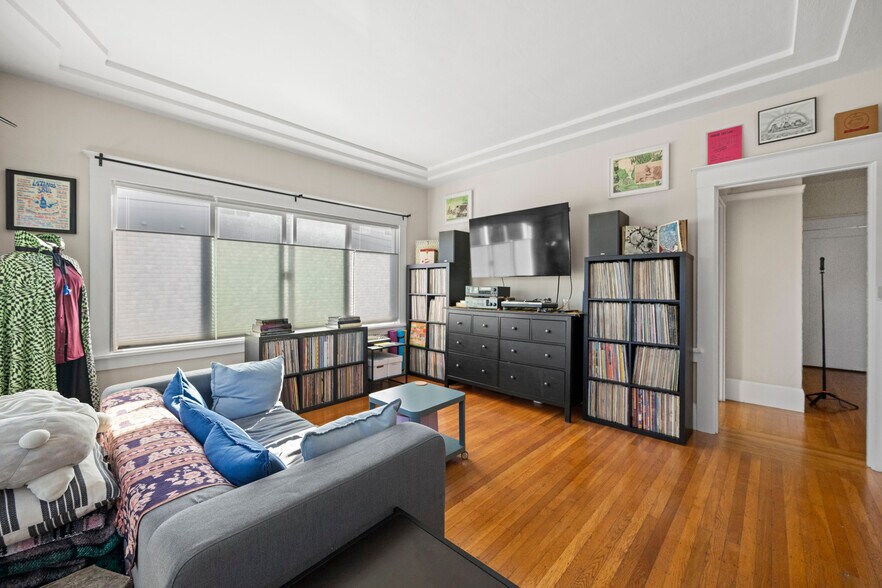 More Photos Of 4045 Manila Ave, Oakland Apartments For Sale