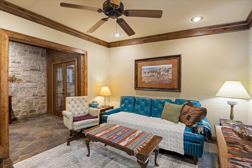 More Photos Of 1904 Floyd Rd, Weatherford Specialty For Sale