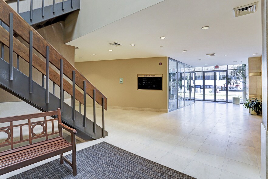 More Photos Of 7887 San Felipe St, Houston Office For Lease