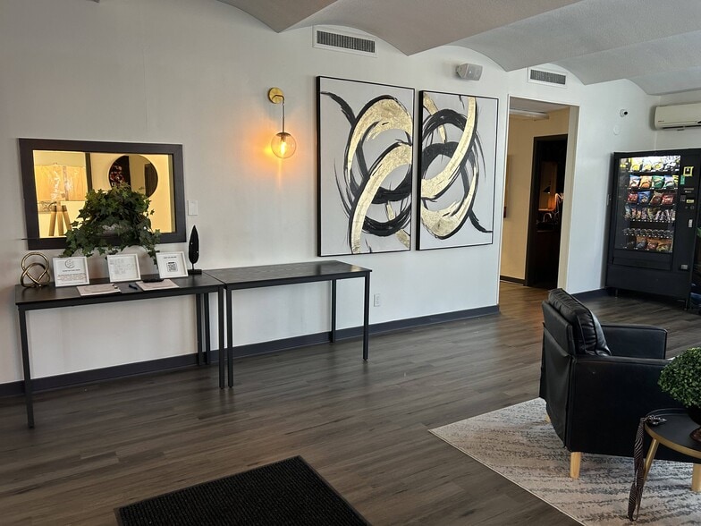 More Photos Of 1019 Astor Ave, Forest Park Medical For Sale