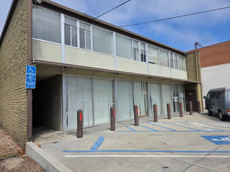 More Photos Of 228 S A St, Oxnard Medical For Sale