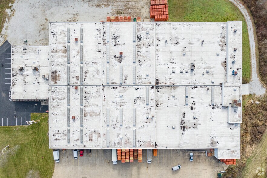 More Photos Of 3960 Summit Rd, Norton Flex For Lease