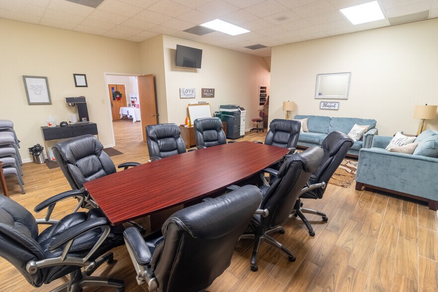 More Photos Of 906 Trimmier Rd, Killeen Religious Facility For Sale