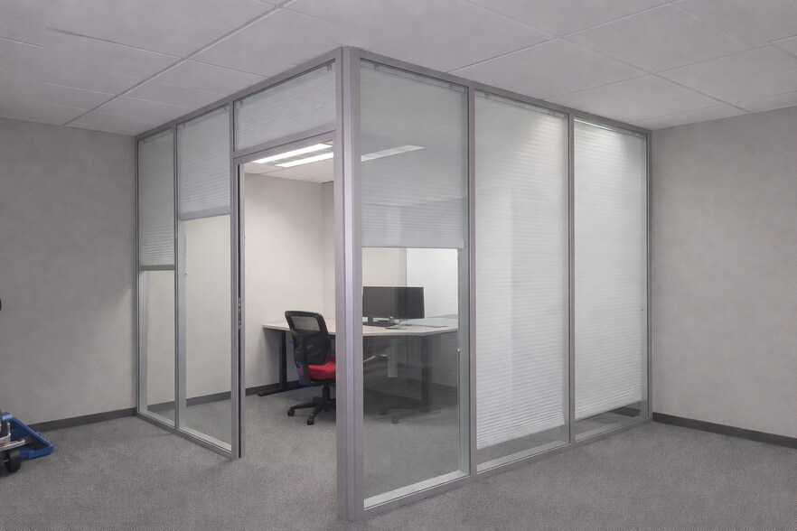 More Photos Of 7675 Dagget St, San Diego Office For Lease