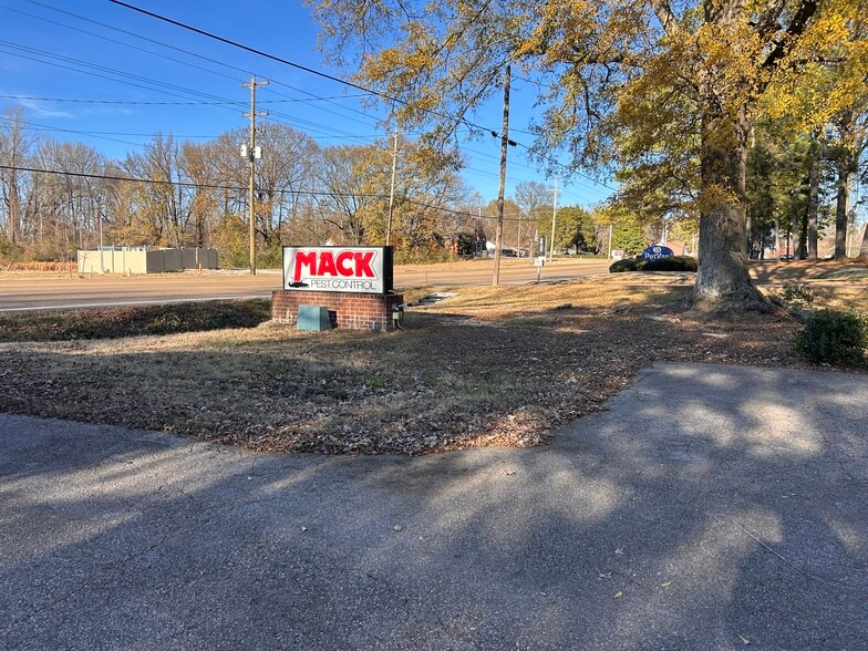 More Photos Of 6957 US Highway 70, Memphis Office For Sale