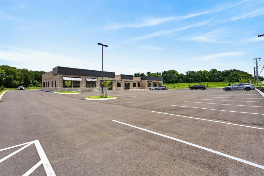 More Photos Of 625 Hornbuckle Rd, Clarksville Healthcare For Lease