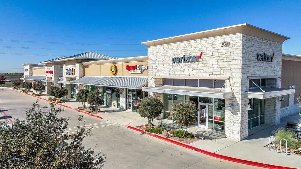 More Photos Of 201 Ed Schmidt Blvd, Hutto Unknown For Lease