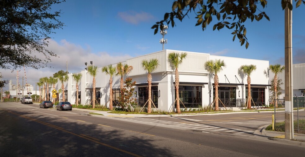 More Photos Of 233 Grant St, Orlando Flex For Lease