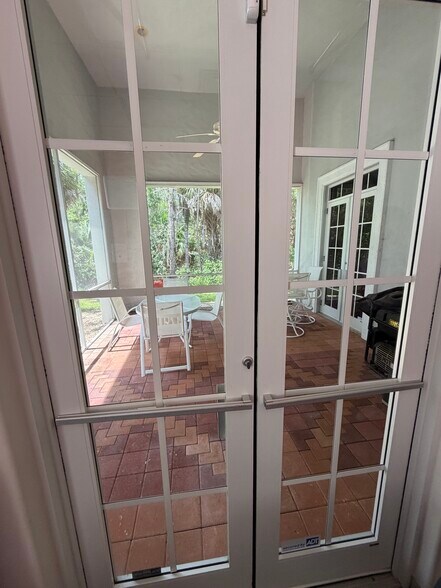More Photos Of 9160 Galleria Ct, Naples Medical For Lease